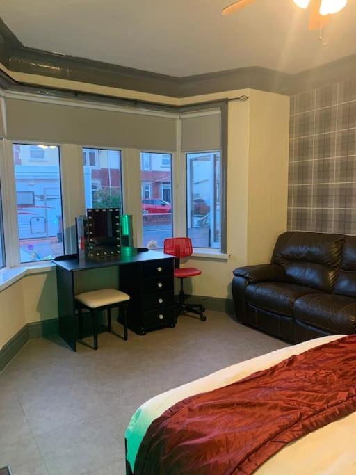 Family Holiday Home Blackpool Eksteriør bilde